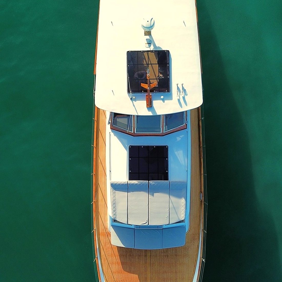 Manero Boat